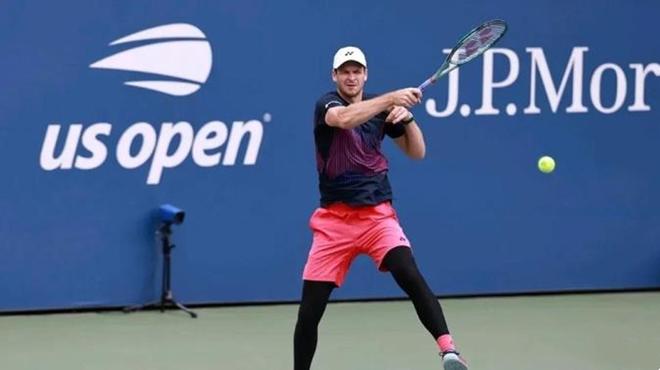 揭幕战面对 揭幕战面对